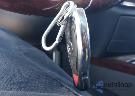 2013 Mercedes-Benz S 550 4Matic z USA, uszkodzony, nr VIN WDDNG9EB1DA505891